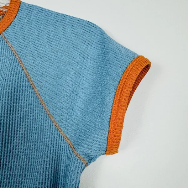 Wild Fable Cropped T-Shirt Womens Size L Short Sleeve Blue Orange Trim - Image 2