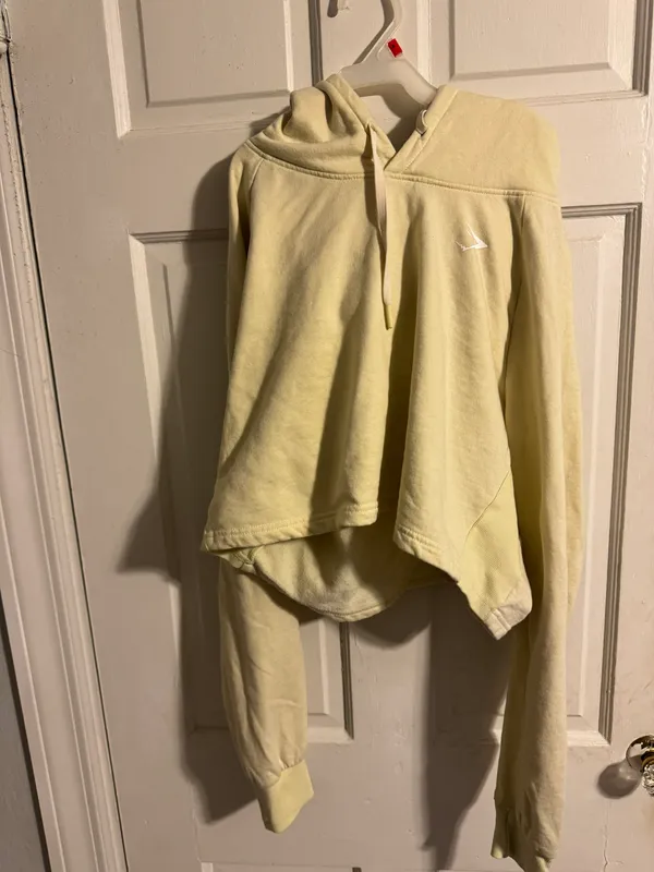 Gymshark NWOT  Training Cropped Hoodie - Image 2
