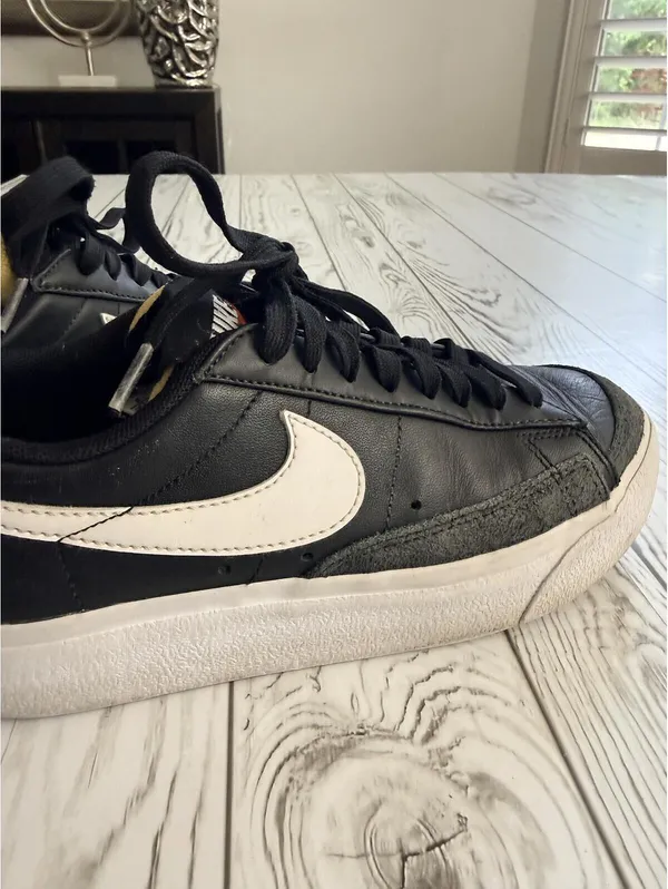 Nike Women’s Blazer Low Platform Size 6 Black White Leather Sneakers - Image 11