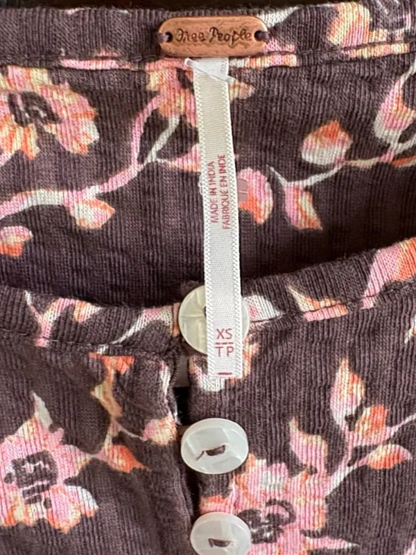 Like New Free People Tilly Brown Floral Crop Top Size XS Retail $78.00 - Image 4