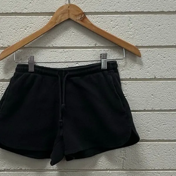 Brandy Melville Black Waffle Knit Shorts - Image 8
