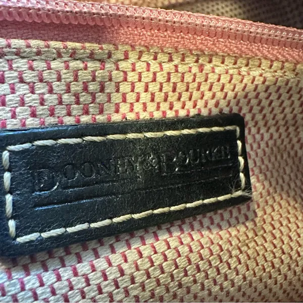 Dooney Bourke Canvas Monogram Y2K Gray / Black Shoulder Bag - Image 8