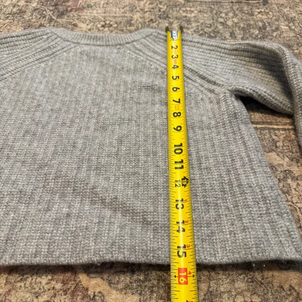 One Gray Day OGD Women 100% Cashmere Gray Ribbed Raglan Cropped Sweater Small - Image 6