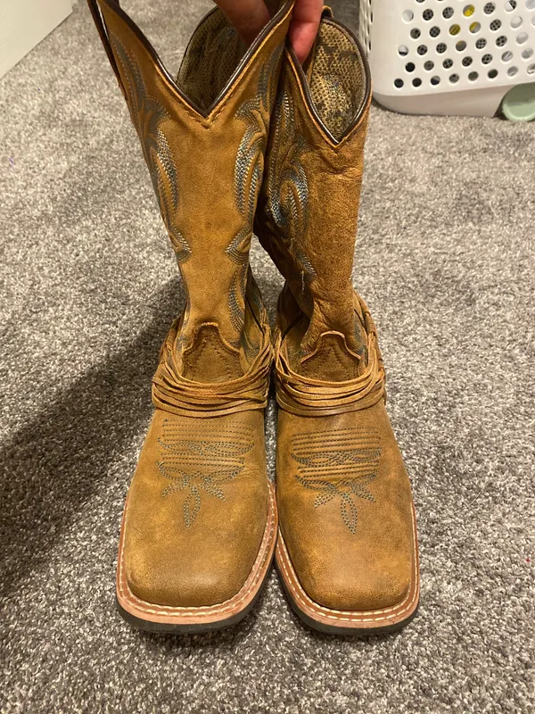 Laredo Cowgirl Boots Leather - Image 3