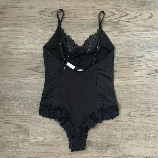 Free People Wild Bunch Bodysuit -‎ Size S - Black - NWT - Image 5