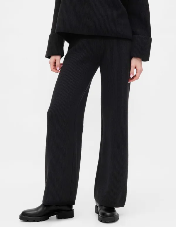 Gap Wide-Leg Pants Black - Image 2