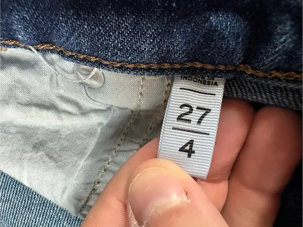 LOFT Distressed Denim Jean Shorts in Blue Waist 27 - Image 4