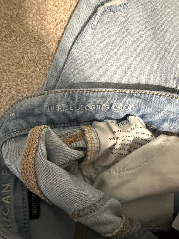 American Eagle Light Wash Distressed Cropped High Rise Jeggings - Image 12