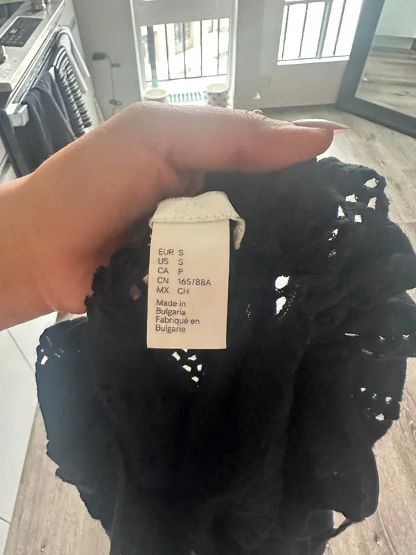 H&M Black Top - Image 3