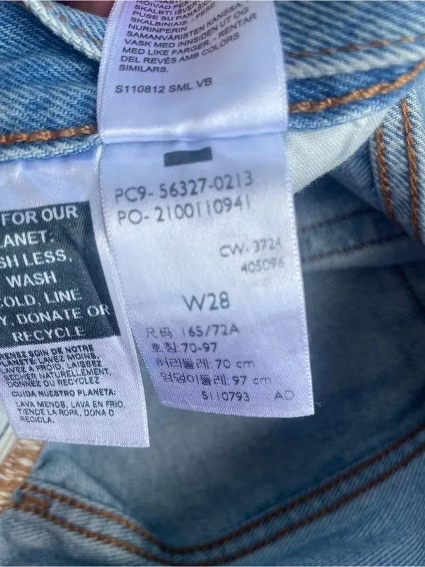 Levi’s 501 High Rise Shorts, Size 28 - Image 5