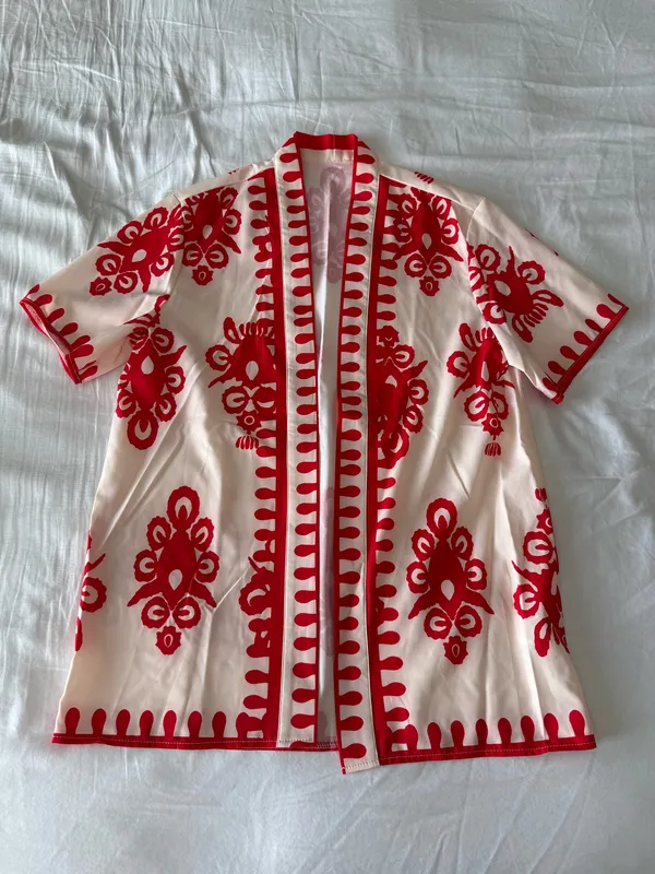 Cream And Red Printed Two-Piece Lounge Set - Image 4