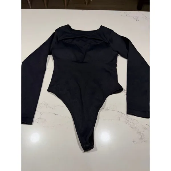NEW Black Ribbed Bodysuit Ribbed Cut Out Long Sleeve L - Image 4