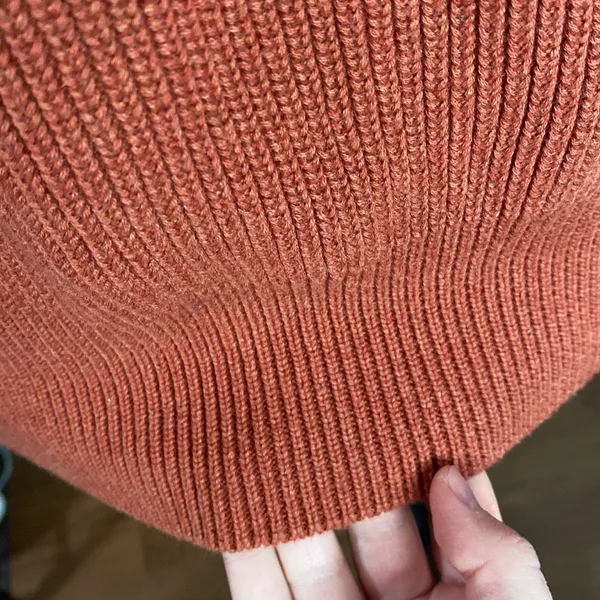Paul James cotton ribbed v-neck sweater in rust hue size S - Image 8
