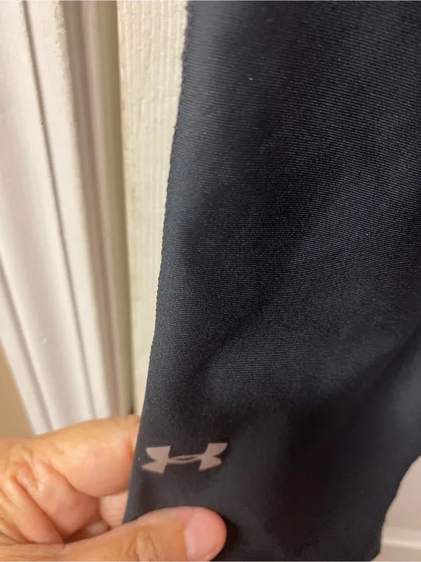Under Armour Black Capri Leggings - Image 2