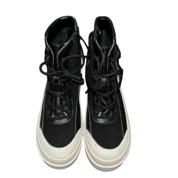 Gianni Bini Black Platform Leather Booties(Size 8M) - Image 3