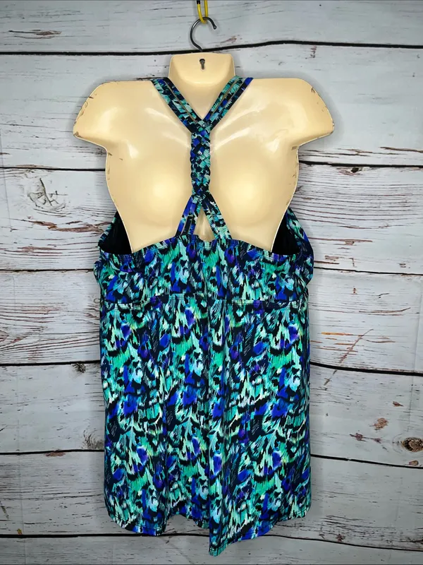 Swim365 by Swimsuits for All Size 26 Printed Bathing Suit Tankini Swim Top - Image 2