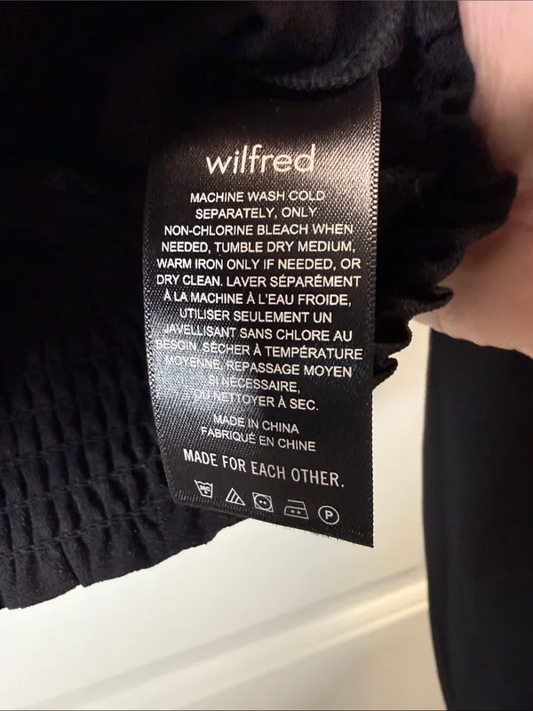 Aritzia Wilfred Wistful Blouse Wrap Style Black S - Image 4