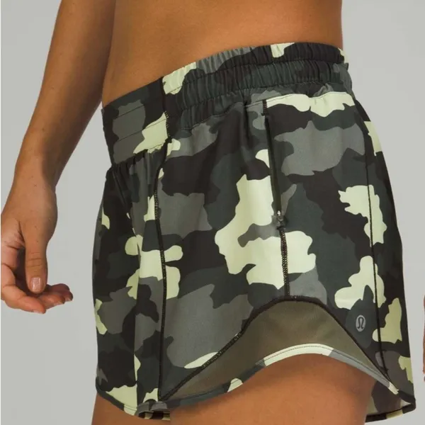 Lululemon Hotty Hot Low Rise Short 4" - Image 2