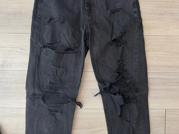 American Eagle Jeans - Image 3