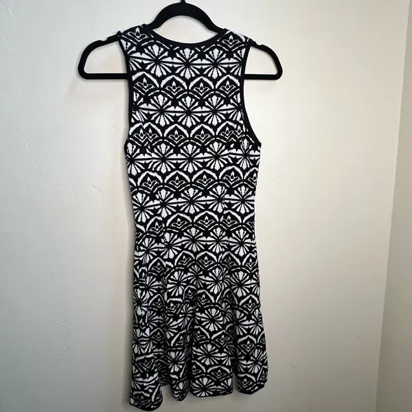 Abercrombie & Fitch‎ Black and White Geometric Mini Dress - Image 3