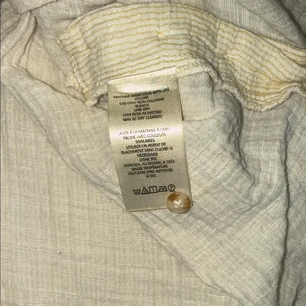 Anthropologie Beige Textured Button-Down Shirt size L - Image 6