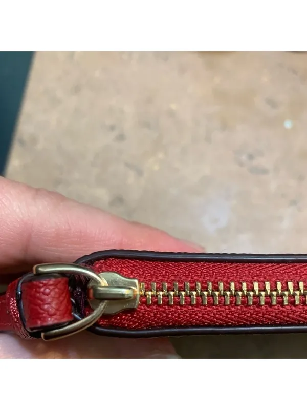 COACH Scarlet Red Pebbled Leather Wristlet - Image 8