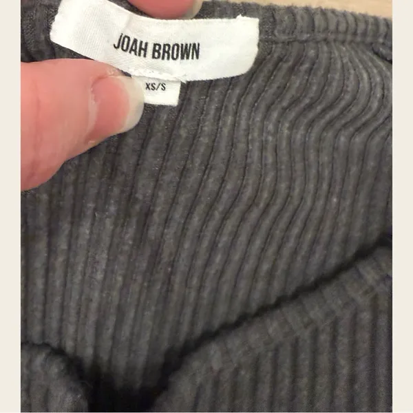 Joah Brown Hook & Eye Long Sleeve Top! - Image 4