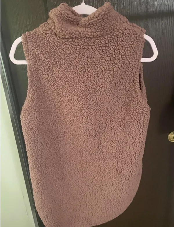 SheIn Dusty rose Sherpa vest - Image 2