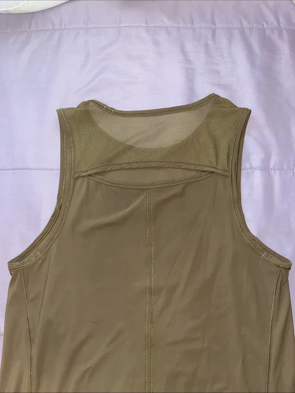 lululemon athletica Women's Olive Tank with Reflective Dots - Image 4