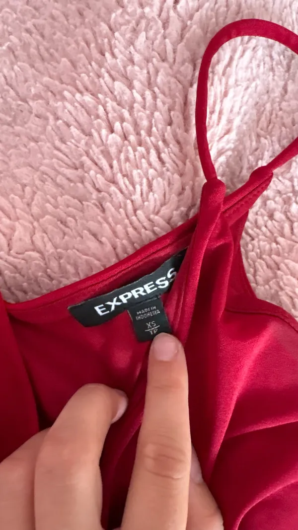 Express red body suit - Image 5