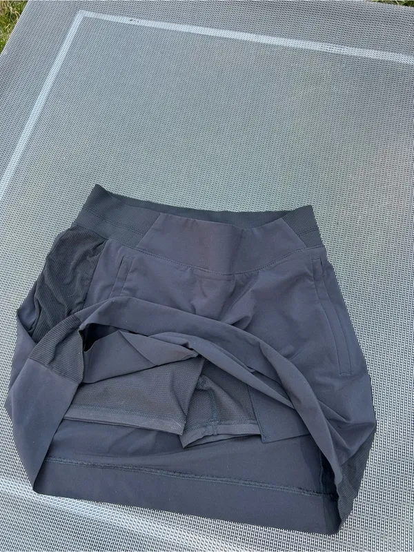 Athleta‎ Brooklyn Skort Skirt size 4 black sports tennis summer beach athletic - Image 9