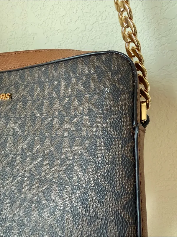 Michael Kors Jet Set Large Printed Logo Crossbody Bag - Image 9