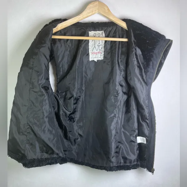 Johnny Was Pete & Greta Women’s Sz S Faux Fur Zip-Front Vest Black Cottage Y2K - Image 4