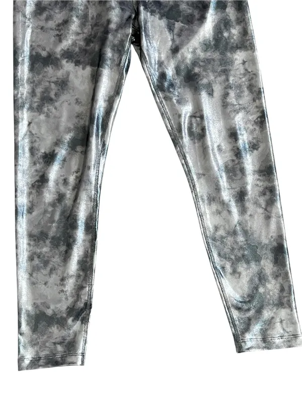 Beyond Yoga High Waist Tie Dye Midi Length Foil Gray Tie Dye Foil Size M - Image 5