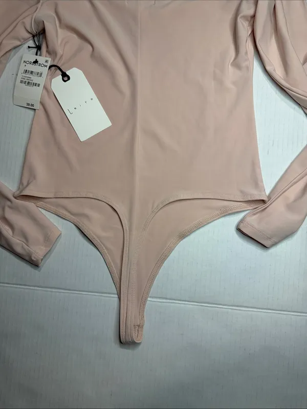 Nordstrom Soft Pink Long-Sleeve Scoop Neck Bodysuit - Image 9