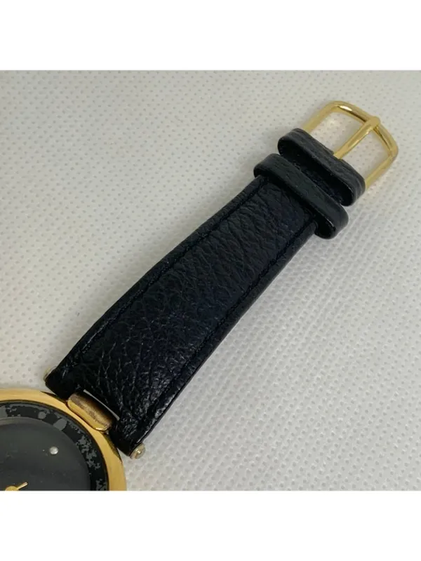 Vintage Fred Meyer women’s gold tone wristwatch black dial 32mm Quartz running - Image 5