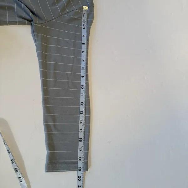 FREE FLY Bamboo Top Women Sz XL Pullover‎ Shirt Blue Gray Striped Casual Stretch - Image 9