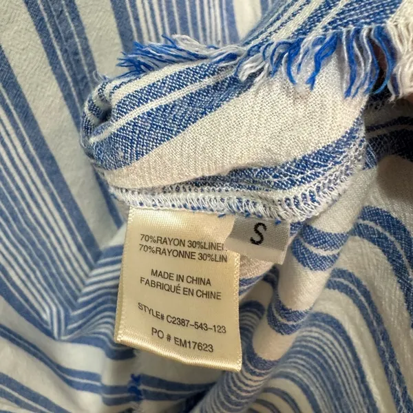 Cloth‎ & Stone Anthropologie Blue And White Striped Frayed Hem Top Sz S - Image 5
