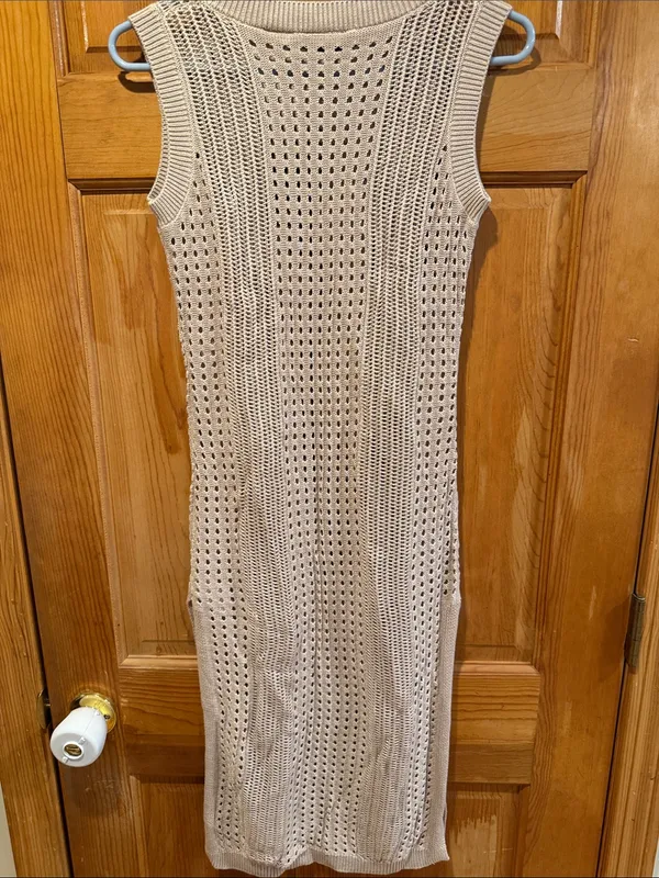 NWT Tahari tan open -knit beach dress cover up size small. - Image 8