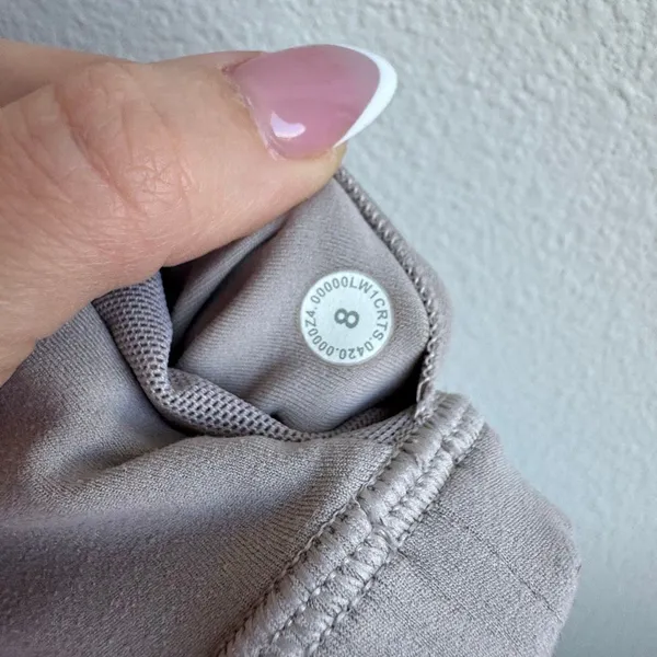 Lululemon Align Tank White Linen Cropped Strappy Nulu Fabric Size 8 A / B Cup - Image 7