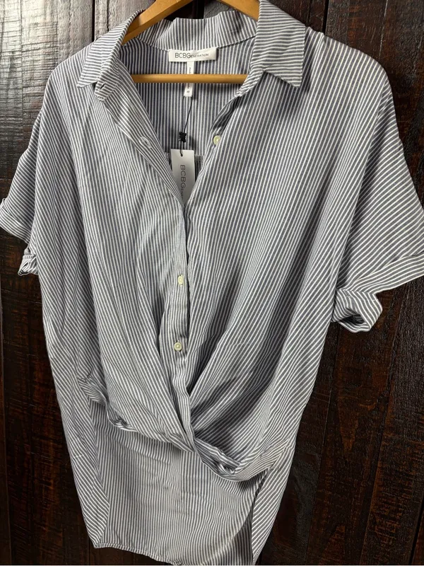 BCBGeneration Pinstripe Twist-Front Hi-Low Buttobg front Shirt NWT XS - Image 7
