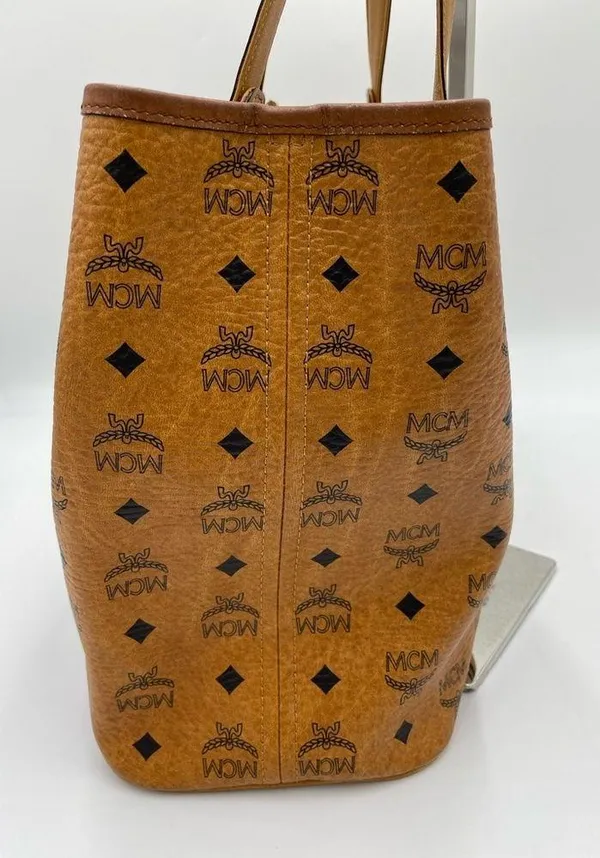 MCM VISETOS SHOPPER COGNAC MEDIUM - Image 2