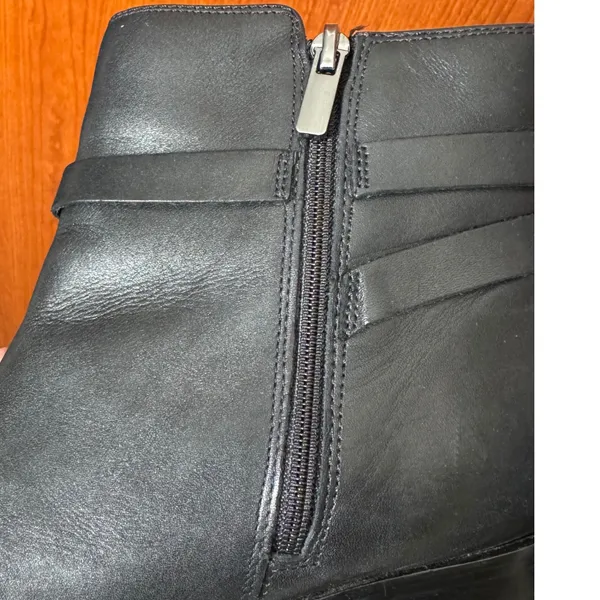 Clarks Womens Black Leather Ankle Boots Buckle Strap Side Zip Block‎ Heel 9.5M - Image 5