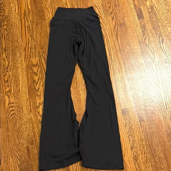 Aerie Black Hi-Rise Flare Legging - Image 4