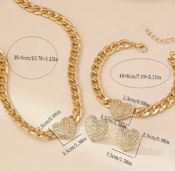 Sparkling Gold Heart Jewelry Set - Image 3