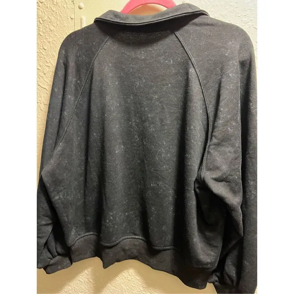 Black With Speckles Sweatshirt Woman’s Size XL - Image 7