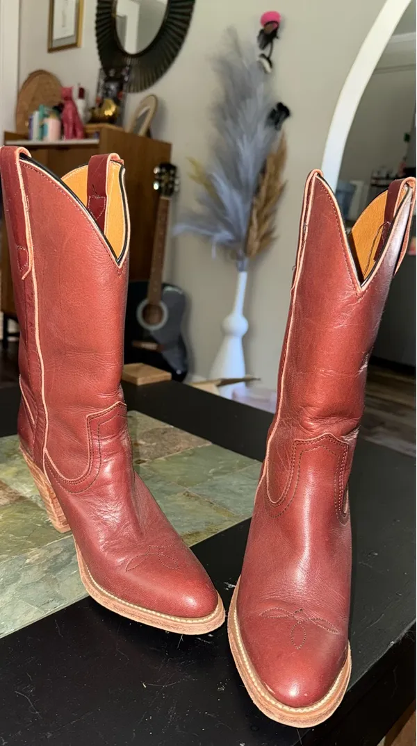 Red Frye Leather Boots Riding 8 - Image 4