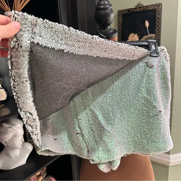Revolve x NBD Fully Sequined Iridescent Green/Silver Skort Size Medium - Image 11