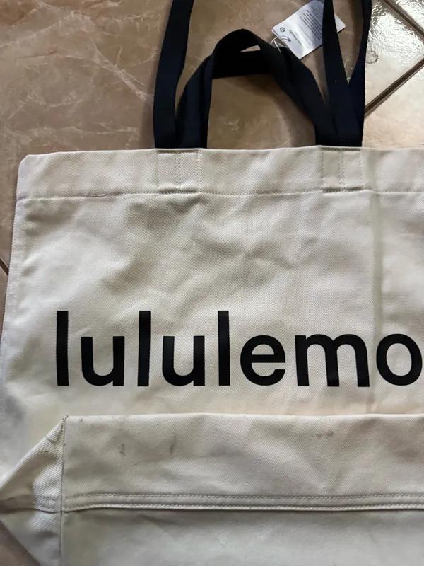 Lululemon tote bag new tag - Image 2