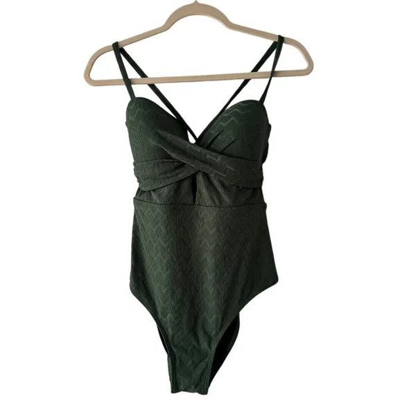 Cupshe Womens Green Chevron Textured Twist Front One Piece Swimsuit CAA12E3M014R - Image 8